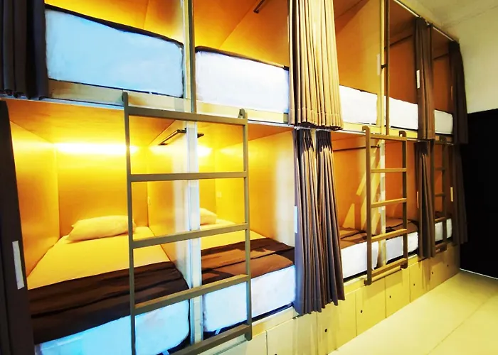Fora Capsule Hostel Tuban Kuta Bali
